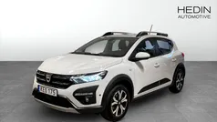 Vit (white) Begagnad 2022 Dacia Sandero Stepway Halvkombi | 160 000 kr (Marknadspris)