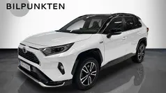 Vitmet/svart Begagnad 2020 Toyota RAV4 Hybrid Premium SUV | 384 900 kr (Marknadspris)