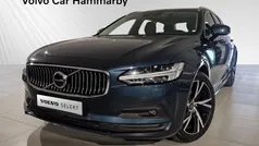 Blå Begagnad 2021 Volvo V90 Momentum Kombi | 289 000 kr (Marknadspris)