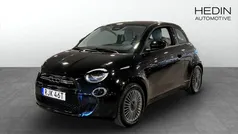 Svart (black) Begagnad 2022 Fiat 500e Icon Halvkombi | 194 900 kr (Marknadspris)