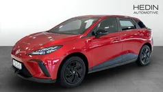 Röd (red) Begagnad 2023 MG MG4 EV Halvkombi | 259 900 kr (Marknadspris)
