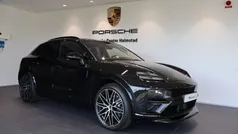 Svart (black) Begagnad 2024 Porsche Macan Turbo SUV | 1 325 000 kr (Bra pris)