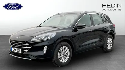 Svart Begagnad 2023 Ford Kuga Titanium SUV | 214 900 kr (Bra pris)