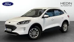 Frozen white Begagnad 2022 Ford Kuga Titanium SUV | 259 900 kr (Marknadspris)
