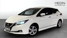 Vit (white) Begagnad 2021 Nissan Leaf N-Connecta Halvkombi | 199 900 kr (Marknadspris)