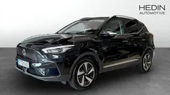 Svart (black) Begagnad 2021 MG ZS Luxury Sedan | 249 900 kr (Bra pris)