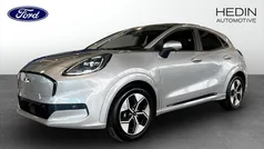 Grå (silver) Ny 2025 Ford Puma Gen-E SUV | 397 375 kr (Marknadspris)