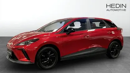Begagnad MG MG4 EV 125 kW (170 HK) 2023 Röd Halvkombi