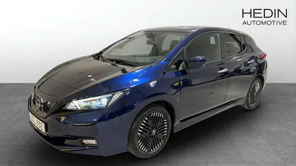 Blå Begagnad 2022 Nissan Leaf N-Connecta Halvkombi | 174 900 kr (Marknadspris)
