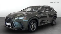 Grön (green) Begagnad 2024 Lexus NX450h+ Business Edition SUV | 559 900 kr (Marknadspris)