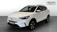 Vit (white) Begagnad 2022 MG ZS Luxury Sedan | 249 900 kr (Bra pris)