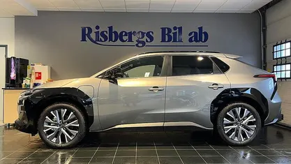 Ny Subaru Solterra 160 kW (218 HK) 2026 Grå SUV