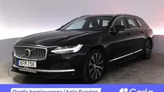 Svart Begagnad 2020 Volvo V90 Momentum Kombi | 329 900 kr (Marknadspris)