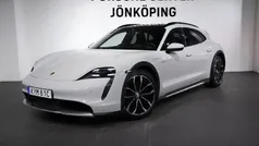 Ljusgrå (grey) Begagnad 2021 Porsche Taycan 4S Cross Turismo Sedan | 745 000 kr (Marknadspris)