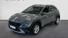 Grå Begagnad 2022 Hyundai Kona Essential SUV | 199 800 kr (Marknadspris)