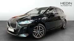 Svart (black) Begagnad 2024 BMW 225 M Sport Halvkombi | 428 700 kr (Marknadspris)