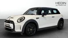 Vit (white) Begagnad 2023 Mini Cooper SE Halvkombi | 248 700 kr (Bra pris)