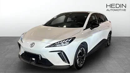 Begagnad MG MG4 EV Luxury 150 kW (204 HK) 2022 Halvkombi