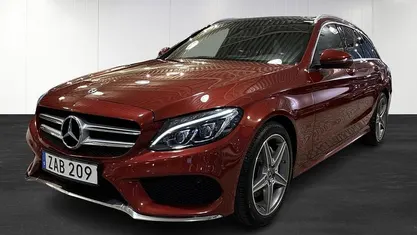 Röd Begagnad 2018 Mercedes C180 AMG Kombi | 239 900 kr (Marknadspris)
