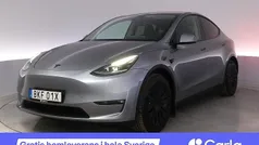Grå Begagnad 2023 Tesla Model Y Long Range AWD SUV | 407 900 kr (Marknadspris)