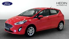 Röd (red) Begagnad 2021 Ford Fiesta Halvkombi | 149 900 kr (Marknadspris)