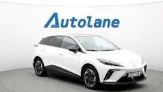 Vit Begagnad 2022 MG MG4 EV Luxury Halvkombi | 239 900 kr (Marknadspris)