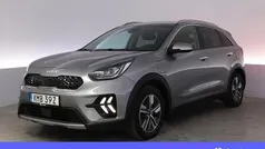 Grå Begagnad 2022 Kia Niro 2 SUV | 256 900 kr (Marknadspris)
