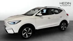 Vit (white) Begagnad 2023 MG ZS Luxury Sedan | 254 900 kr (Bra pris)