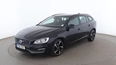 Svart Begagnad 2015 Volvo V60 Kinetic Kombi | 139 000 kr (Marknadspris)