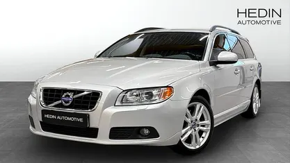 Begagnad Volvo V70 Momentum 163 HK (119 kW) 2013 Silver Kombi