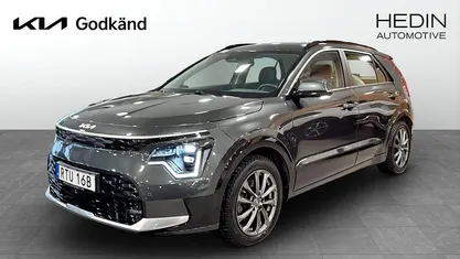 Grå Begagnad 2022 Kia Niro SUV | 289 900 kr (Marknadspris)