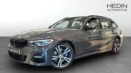 Grå Begagnad 2019 BMW 330 M Sport Kombi | 319 700 kr (Marknadspris)