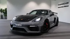 Grå Begagnad 2023 Porsche 718 Cayman GT4 Sportkupé | 1 695 000 kr (Superpris)