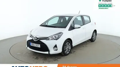 Vit Begagnad 2015 Toyota Yaris Active Halvkombi | 108 000 kr (Marknadspris)