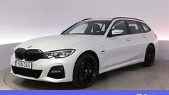 Vit Begagnad 2022 BMW 330e M Sport Kombi | 353 900 kr (Marknadspris)