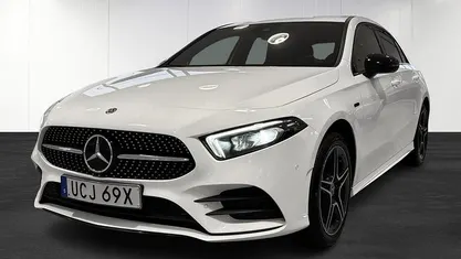 Begagnad 2020 Mercedes A250 AMG Halvkombi | 274 900 kr (Marknadspris)