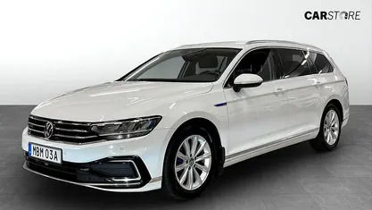 Vit Begagnad 2022 VW Passat GTE Kombi | 259 900 kr (Marknadspris)