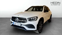 Vit (white) Begagnad 2022 Mercedes GLC300e AMG SUV | 479 000 kr (Marknadspris)
