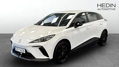Vit (white) Begagnad 2023 MG MG4 EV Halvkombi | 329 990 kr (Marknadspris)