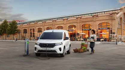 Begagnad 2023 Nissan Townstar N-Connecta Van | 378 900 kr (Superpris)