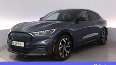 Blå Begagnad 2021 Ford Mustang Mach-E Standard Range SUV | 310 900 kr (Superpris)