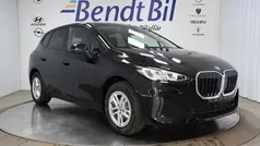 Black sapphire metallic Ny 2025 BMW 225 Shadowline Halvkombi | 479 500 kr