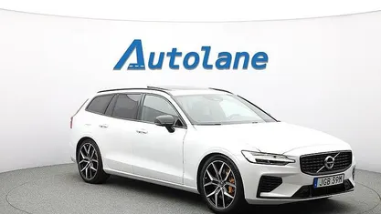 Begagnad Volvo V60 R-Design 405 HK (297 kW) 2020 Kombi