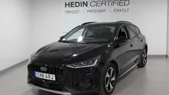 Svart (black) Begagnad 2023 Ford Focus Active Halvkombi | 194 900 kr (Marknadspris)