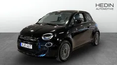 Svart (black) Begagnad 2022 Fiat 500e Icon Halvkombi | 194 900 kr (Marknadspris)