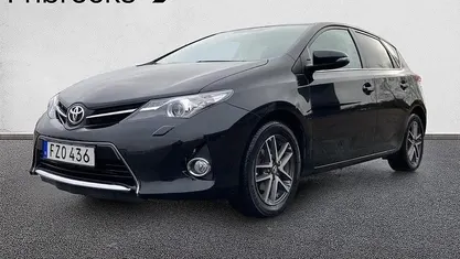 Svart Begagnad 2015 Toyota Auris Edition Halvkombi | 157 900 kr (Marknadspris)
