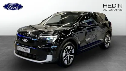 Svart Begagnad 2025 Ford Explorer Extended Range SUV | 479 900 kr (Bra pris)