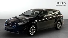 Svart (black) Ny 2024 Kia Ceed Sportswagon Kombi | 254 500 kr (Marknadspris)