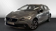Grå Begagnad 2019 Volvo V40 CC Plus Kombi | 199 900 kr (Marknadspris)