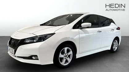 Vit (white) Begagnad 2022 Nissan Leaf Halvkombi | 164 900 kr (Marknadspris)
